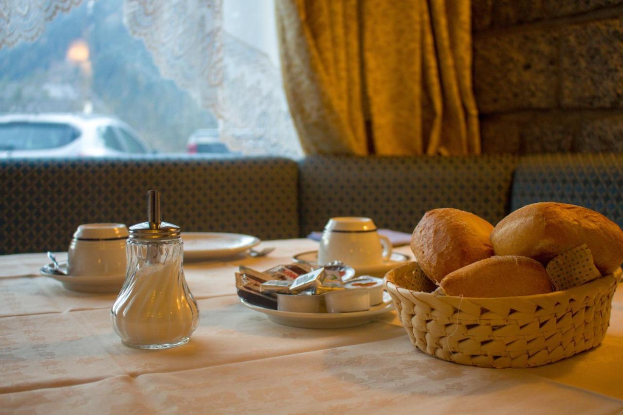 Edelweiss Alpine Nature ปินโซโล ภายนอก รูปภาพ